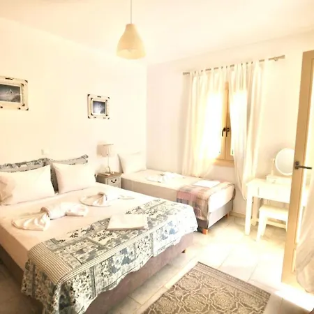Cymothoe Villa